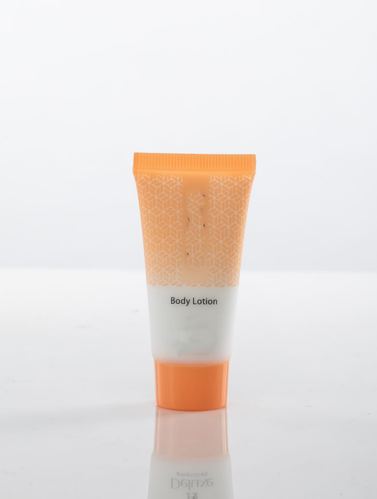 Body lotion σε σωληνάριο VELVIA Madi